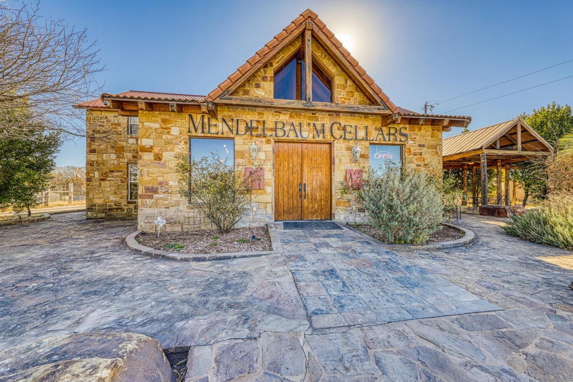 The Pecan @ Mendelbaum Winery Guest Cabins Villa Fredericksburg Eksteriør billede