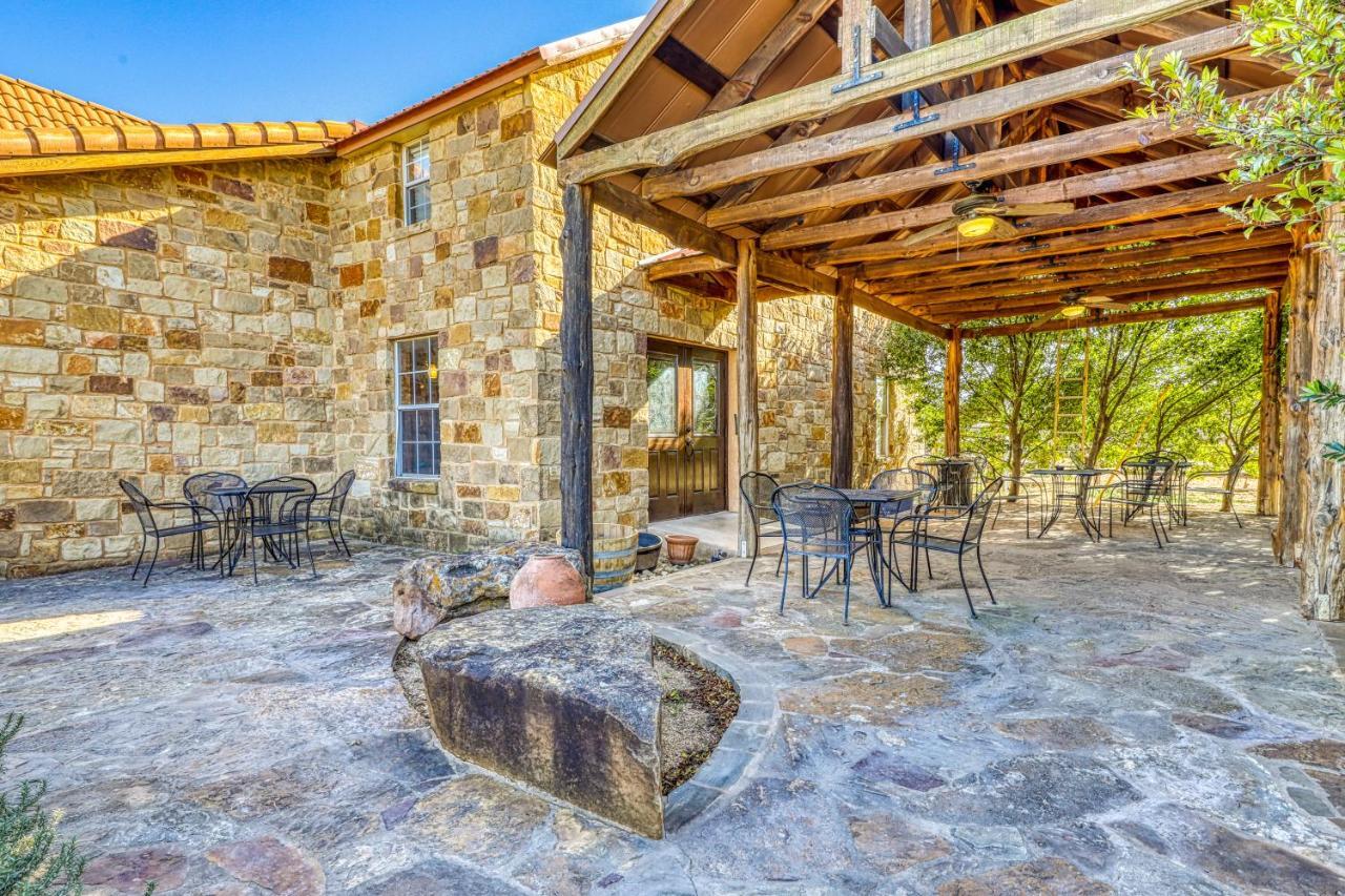 The Pecan @ Mendelbaum Winery Guest Cabins Villa Fredericksburg Eksteriør billede