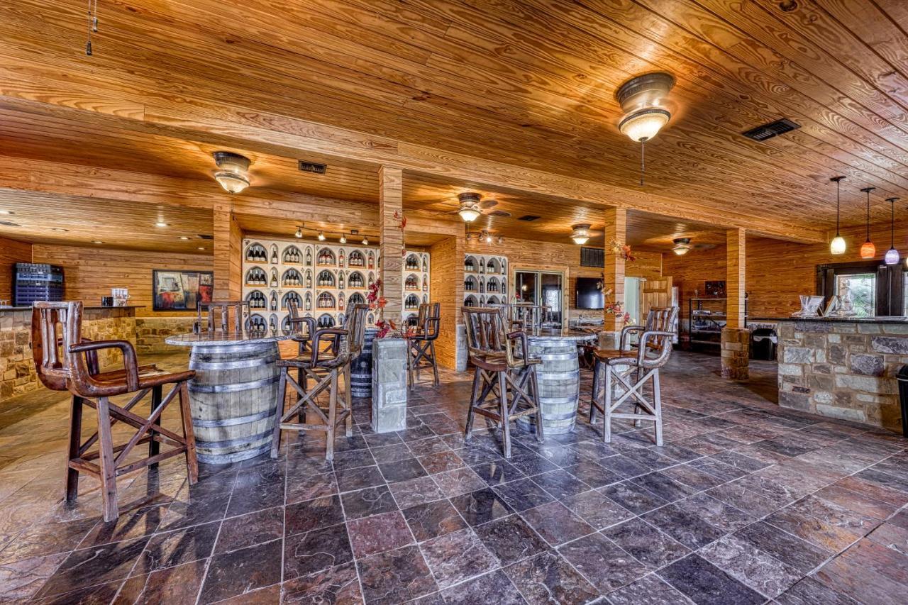 The Pecan @ Mendelbaum Winery Guest Cabins Villa Fredericksburg Eksteriør billede