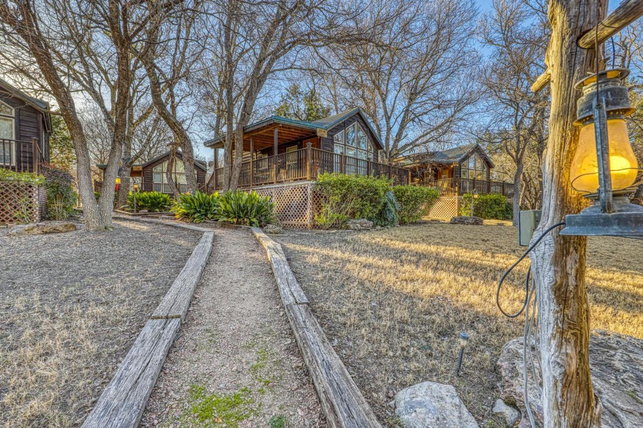 The Pecan @ Mendelbaum Winery Guest Cabins Villa Fredericksburg Eksteriør billede