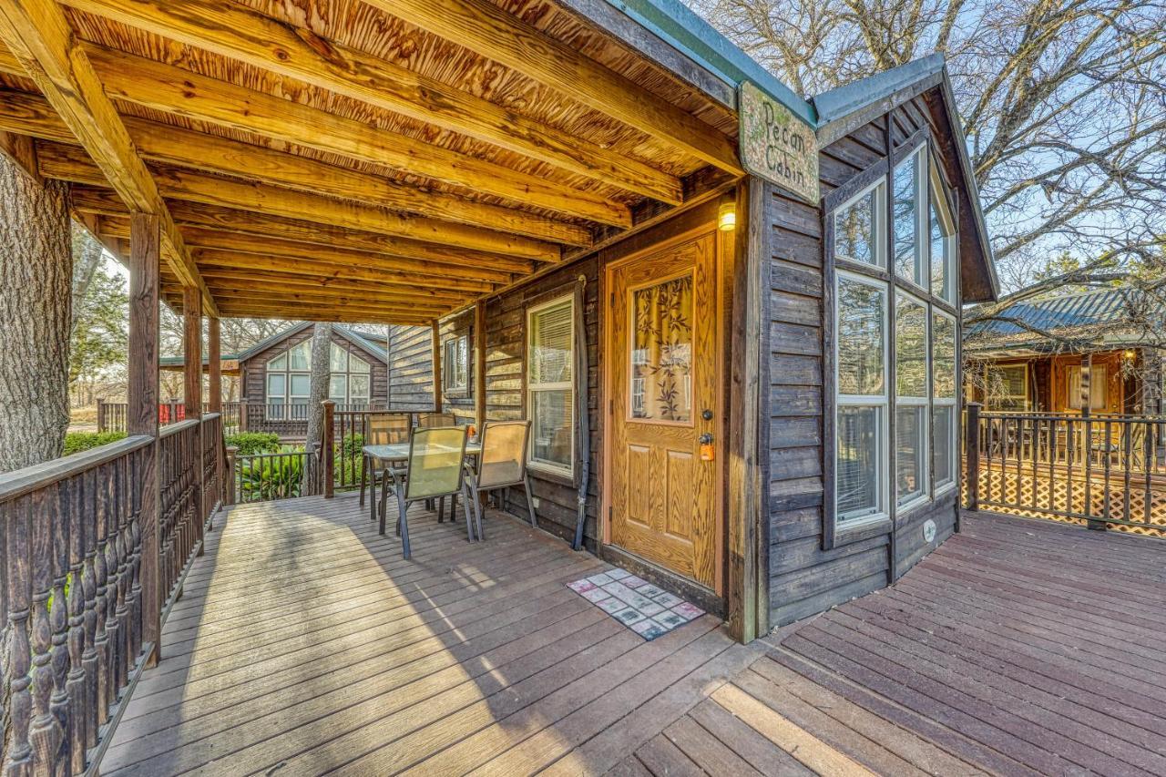 The Pecan @ Mendelbaum Winery Guest Cabins Villa Fredericksburg Eksteriør billede