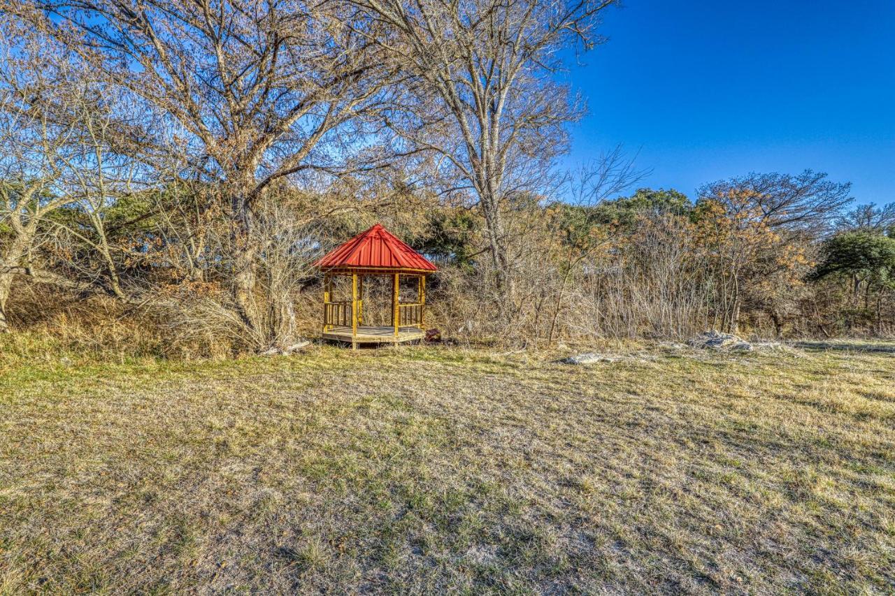 The Pecan @ Mendelbaum Winery Guest Cabins Villa Fredericksburg Eksteriør billede